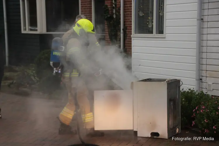 Bewoners gecontroleerd na brand in wasdroger in Heerhugowaard
