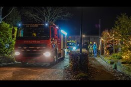 Meubilair in brand in Heerhugowaardse woning, bewoner behandeld door ambulancedienst