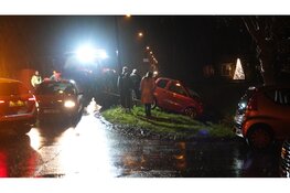 Brommobiel raakt te water op Hasselaarsweg