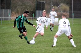 Vrone legt in sterke eerste helft basis voor ruime zege op Marken