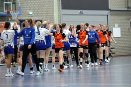 KSV zet zegereeks voort met ruime overwinning op Hellas