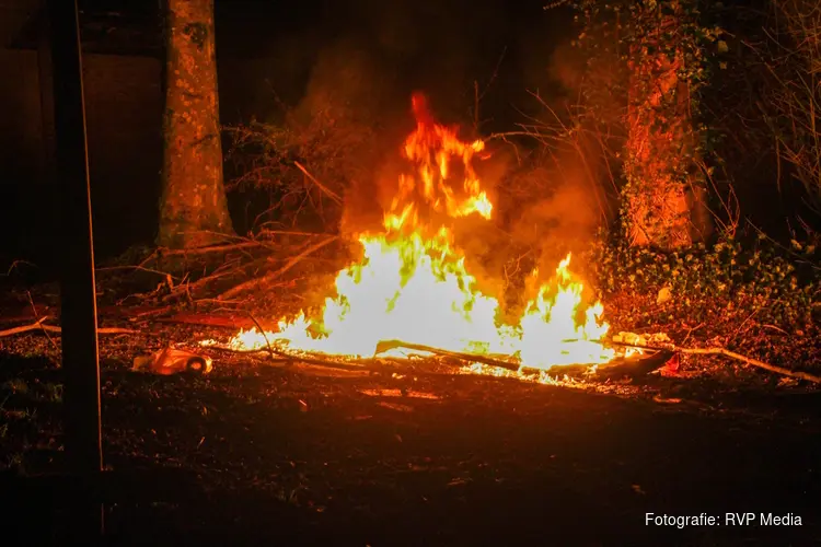 Dixi uitgebrand op terrein van Esdege-Reigersdaal Heerhugowaard, vuurwerk vermoedelijk de oorzaak