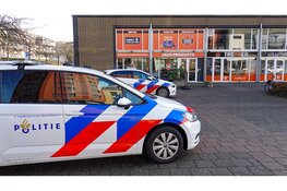 Gewapende overval op Used Products, verdachten rennend er vandoor
