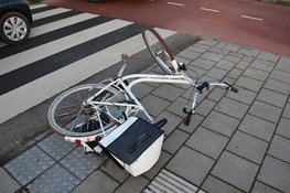 Fietser gewond na aanrijding met auto in Heerhugowaard