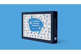 Tekenaar Esther Zijlstra zoekt testers voor kaartendeck dat gesprekken opent.