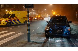 Forse schade aan auto's na aanrijding op Beukenlaan in Heerhugowaard
