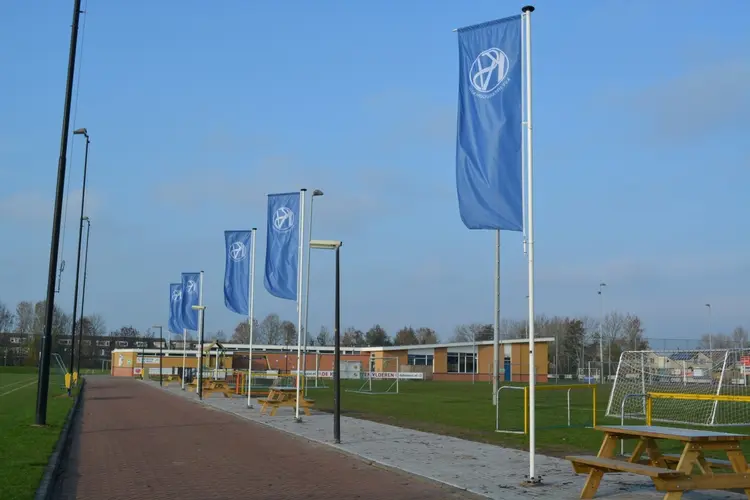 KSV wint doelpuntrijk duel, Hugo Boys nipt onderuit