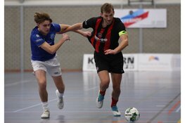 FC Marlène klopt rood aanlopend VIOS '79