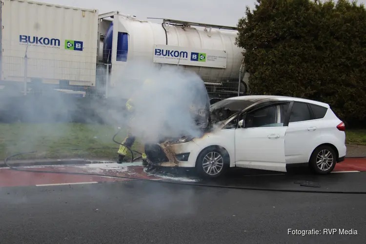 Auto beschadigd na brand in Heerhugowaard