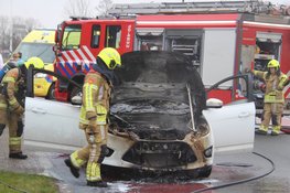 Auto beschadigd na brand in Heerhugowaard