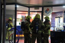 Brandweer gealarmeerd na stankoverlast Raadhuisplein