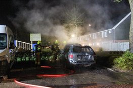 Auto door brand verwoest op parkeerplaats in Heerhugowaard