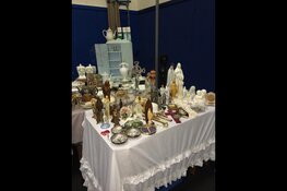 Lentekriebels en schatzoeken op de gezellige vlooienmarkt