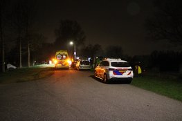 Persoon te water in Broek op Langedijk, slachtoffer naar ziekenhuis