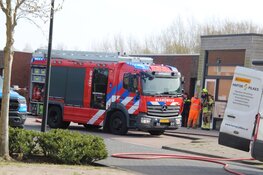 Bestelbus in lichterlaaie op Heerhugowaardse parkeerplaats