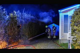 Heg vat vlam op chaletpark in Hensbroek