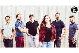 Groot feest op Raadhuisplein met Koningsnacht en Koningsdag