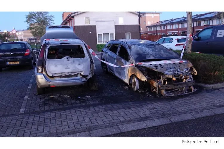 Getuigen gezocht van autobrand Steigerdijk