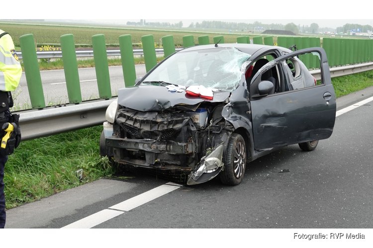 Gewonde en veel schade bij ongeval op N242