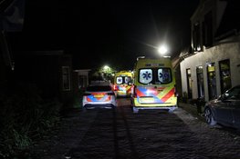 Scooterrijder zwaargewond na botsing tegen paal in Broek op Langedijk