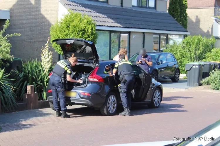 Conflict in Oudkarspel loopt uit de hand: gewonde en mogelijk vuurwapen betrokken