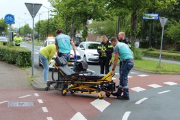 Fietser glijdt uit over witte blokmarkering op rotonde in Heerhugowaard