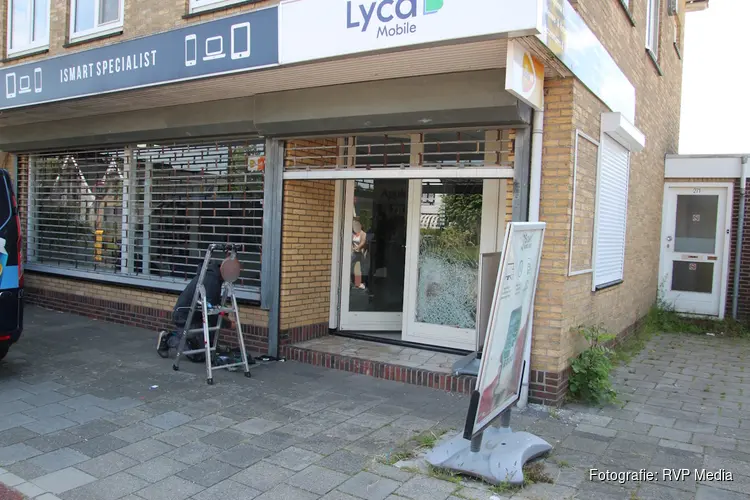Verdachte opgepakt na inbraak in telefoonwinkel in Heerhugowaard