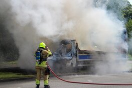 Bakwagen volledig uitgebrand in Heerhugowaard