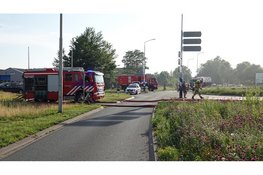 Grote brand bij kunststof productiebedrijf in Heerhugowaard, N194 afgesloten