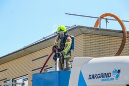 Motor van pompinstallatie van vrachtwagen vliegt in brand in Heerhugowaard