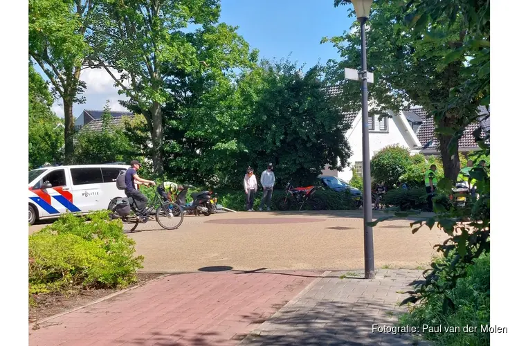 Controle op scooters en fatbikes aan Stationsweg in Heerhugowaard