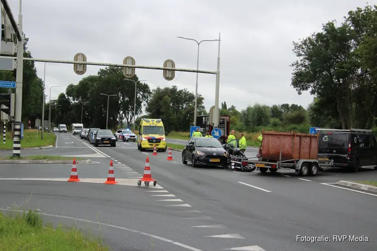 Motorrijder gewond bij ongeval op N242, flinke verkeershinder