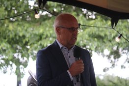 Passend afscheid van vier wethouders Gemeente Dijk en Waard