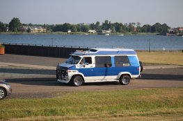 Night Cruise Heerhugowaard: Gelijkgestemden treffen elkaar bij car-meeting Strand van Luna