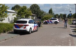 Brandweer blust brand bij woonwagen in Heerhugowaard