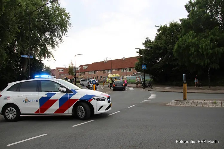 Fietsster gewond na aanrijding met auto in Heerhugowaard