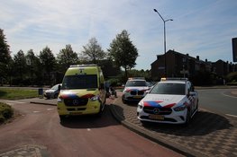 Oudere vrouw gewond bij ongeval tussen auto en driewieler