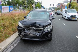Automobilist botst op voorganger op Zuidtangent