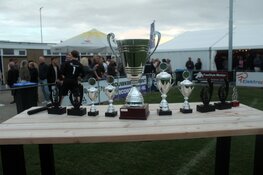 SVW '27 terechte winnaar van zeer geslaagd toernooi om de Waard Cup