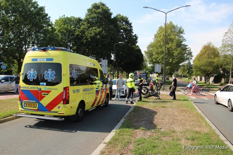 Jonge vrouw gewond na aanrijding met auto op Haringvliet in Heerhugowaard