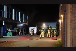Grote brand uitgebroken in bedrijfspand Oudkarspel
