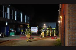Grote brand uitgebroken in bedrijfspand Oudkarspel