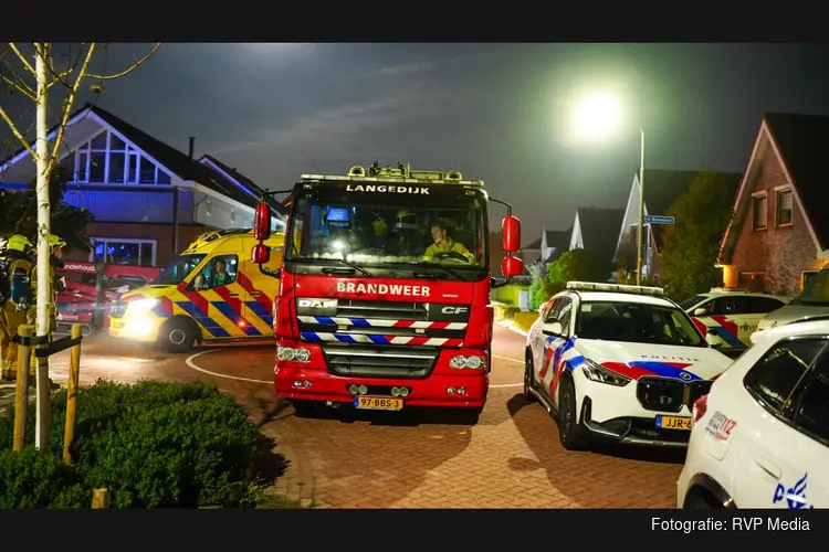 Bewoner zwaargewond na nachtelijke woningbrand in Broek op Langedijk