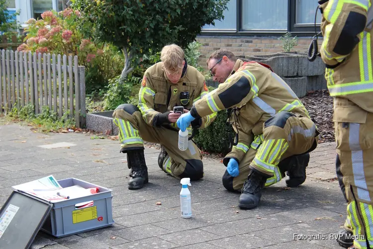 Man gewond na mengen van kalk en chloor in woning in Heerhugowaard